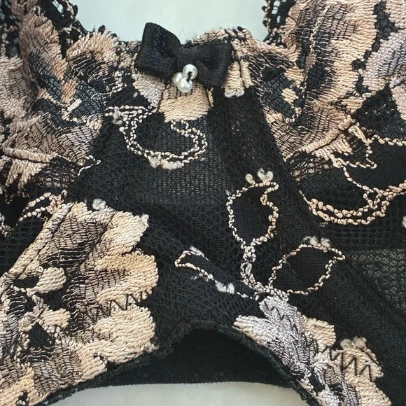 FELINA Size 38DD Underwire Black Bra with Floral Embroidery - Picture 3 of 8